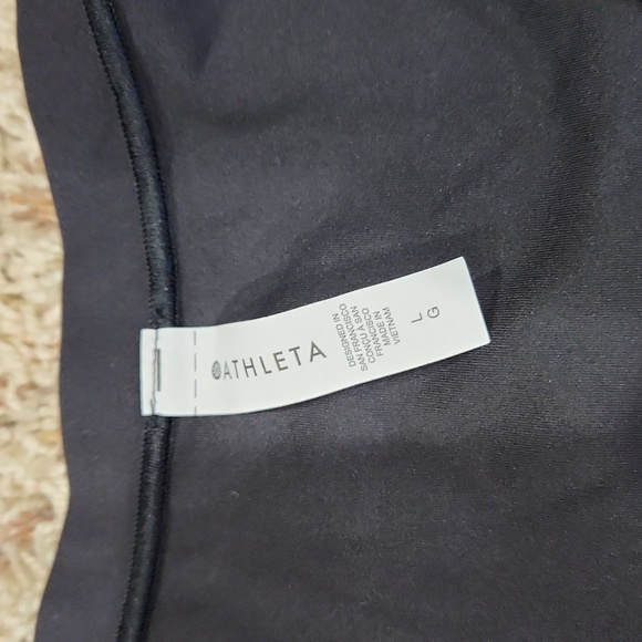 NWT - Athleta Transcend Wrap Top - Black - Size L - Picture 4 of 6
